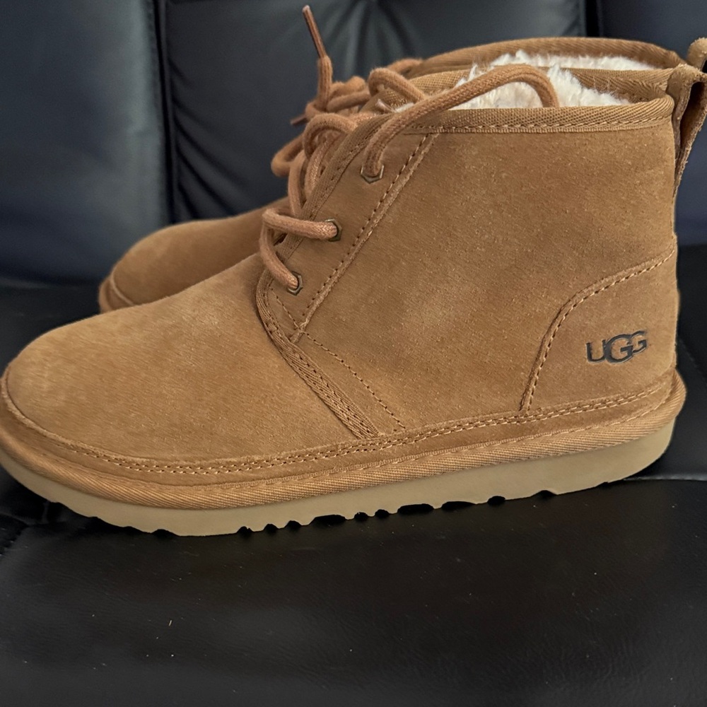 UGG Kids Chestnut Brown Suede Lace-Up Ankle Boots